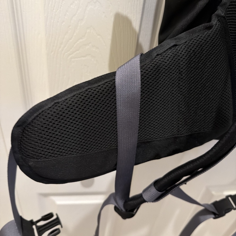 Asolo Backpack Daypack Ventilator Waist Strap Pockets Zip Pockets Storage Hiking - Picture 10 of 16